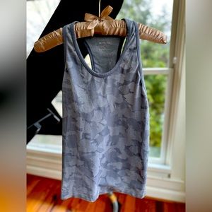 Athleta grey camo tank top - small